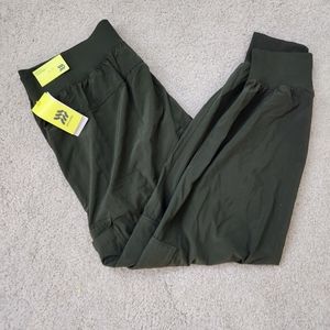 All in motion joggers